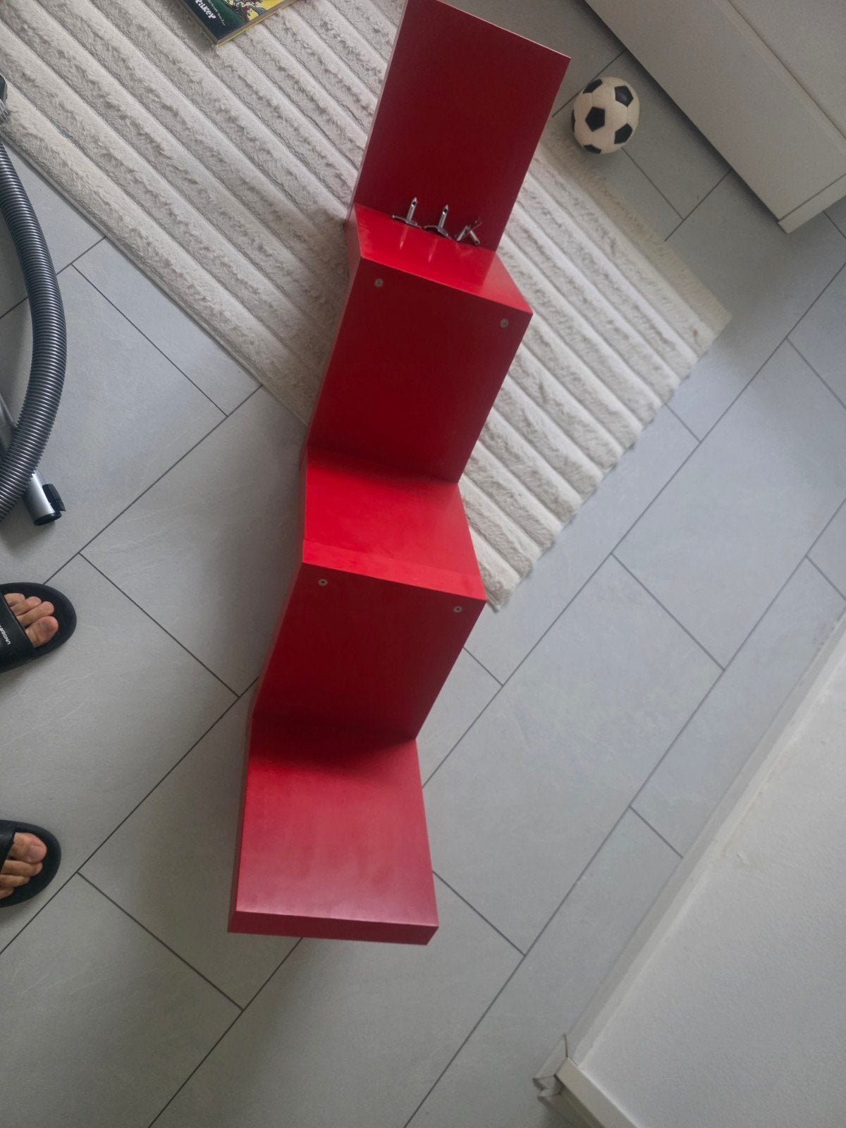 Rood zigzag wandrek / boekenplank, Ophalen of Verzenden