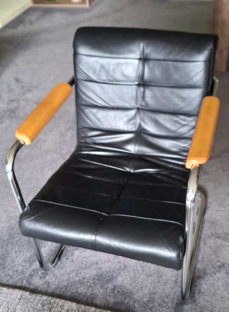 2 Zwarte leren fauteuil, chromen frame, houten armleuning, Ophalen, Gebruikt, Modern, Industrieel, Zwart