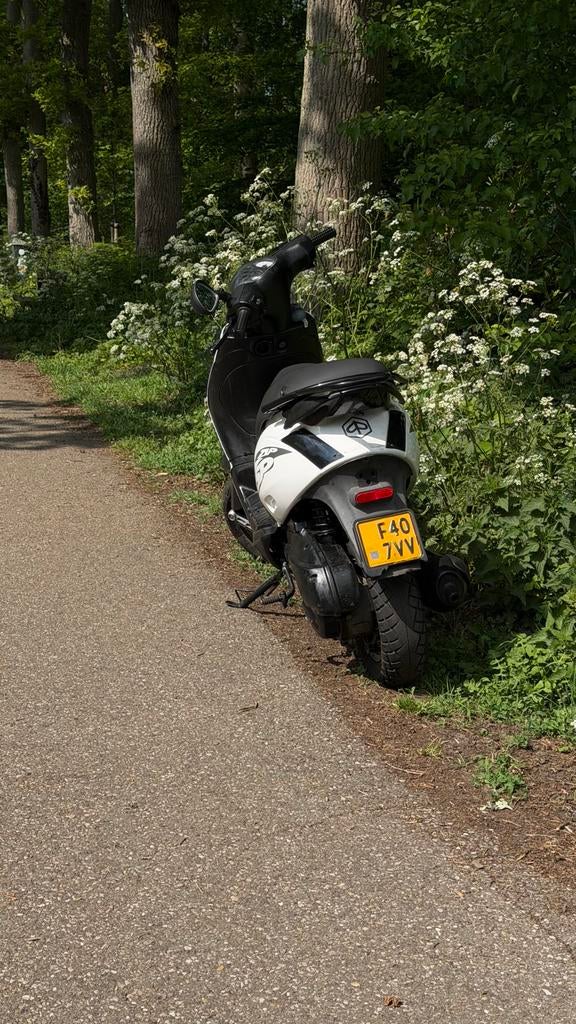 Piaggio Zip 125cc LC - Krachtige en betrouwbare scooter, Fietsen en Brommers, Scooters | Piaggio, Ophalen, Maximaal 45 km/u, Zip