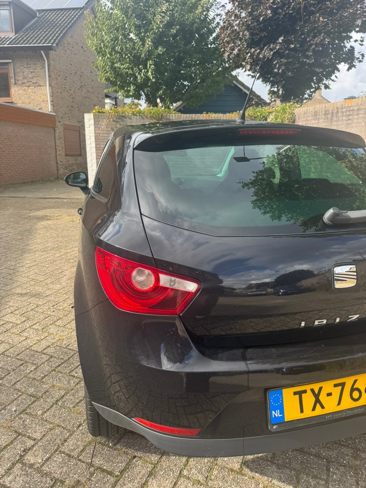 Seat Ibiza 1.4 63KW 3-DRS 2009 Zwart, Auto's, Voorwielaandrijving, 40 €/maand, 4 cilinders, Airconditioning
