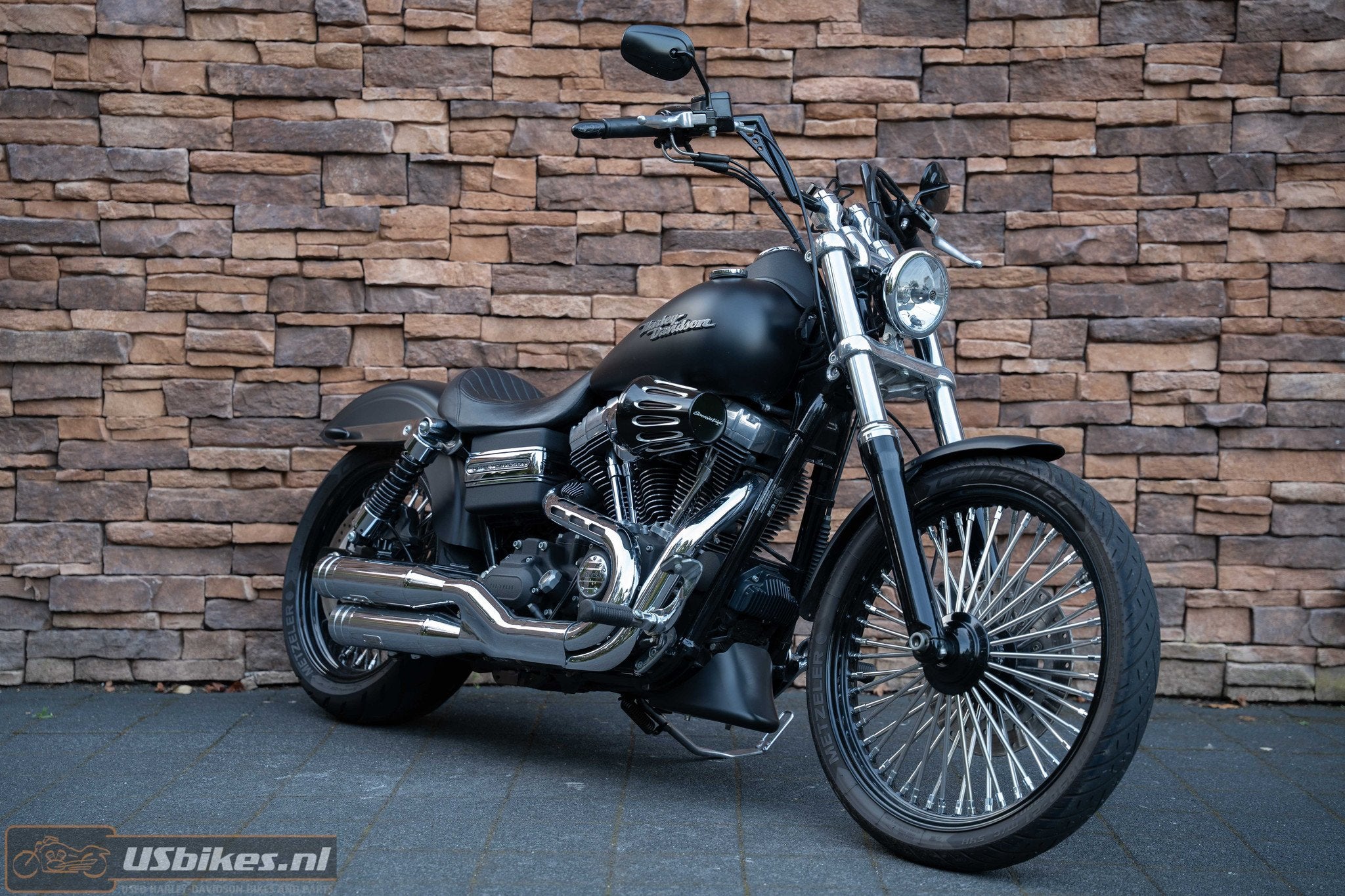 Harley-Davidson FXDB Dyna Street Bob Jekill & Hyde, Motoren, Motoren | Harley-Davidson, Info@harley-davidson.com, Chopper, Bedrijf