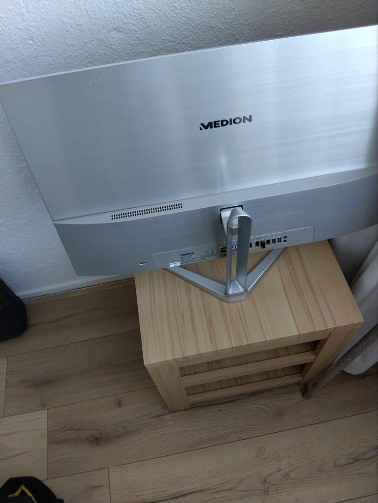 Medion Monitor - Zo goed als nieuw, Computers en Software, Monitoren, Ophalen, HDMI, Kantelbaar, Medion