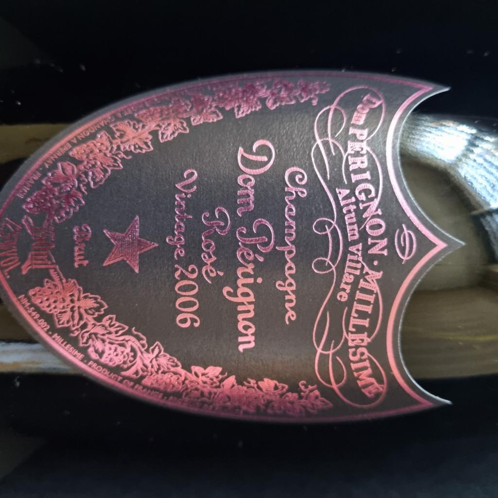 Te koop fles.dom perignon rose 2006, Eén persoon