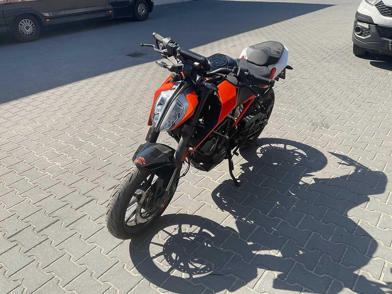 2021 KTM - 125 Duke - Motorcycle, Motoren, Bedrijf, Gebruikt, Overig