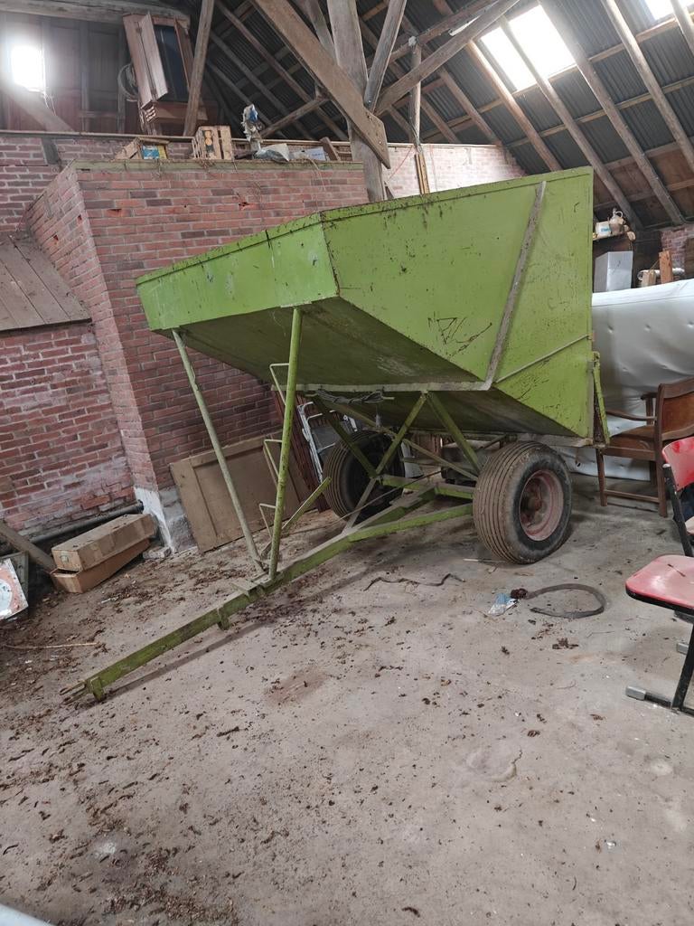 Groene oude zaaibak, Ophalen