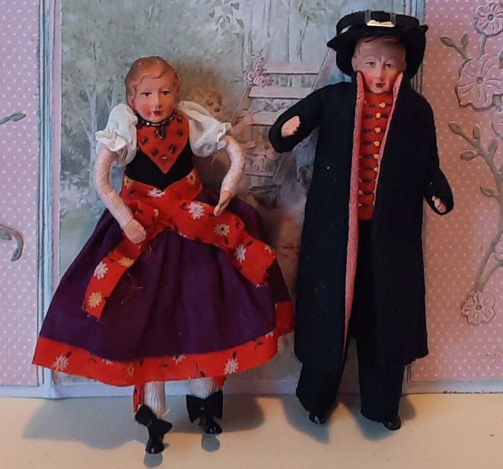 Twee Oude Buigpopjes, Verzamelen, Verzenden, Zo goed als nieuw, Poppenhuis
