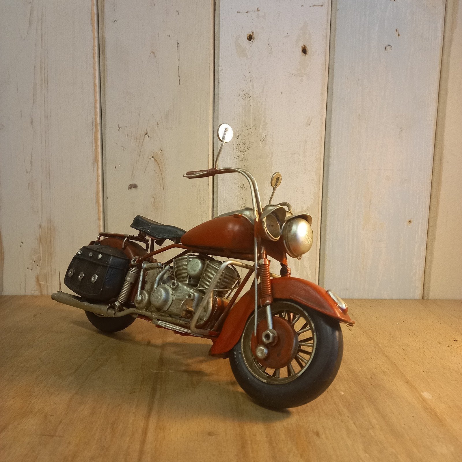 Blikken oldtimer motor in HD LOOK-A-LIKE 2, Huis en Inrichting, D, Vintage, L, Nieuw