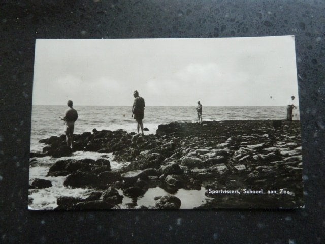 Schoorl aan Zee 1951 Sportvissers, Ophalen of Verzenden, 1940 tot 1960, Gelopen, Noord-Holland