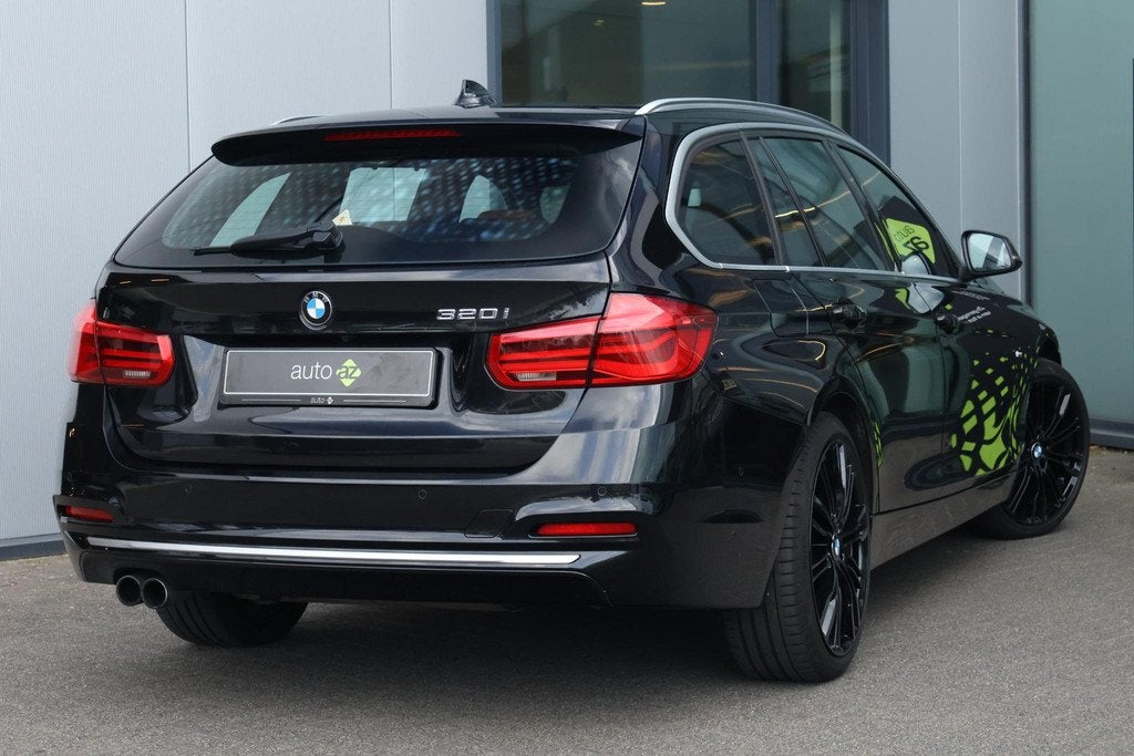 BMW 3-serie Touring 320i Edition Luxury Line Purity High Exe, Automaat, 1998 cc, Euro 6, 4 cilinders