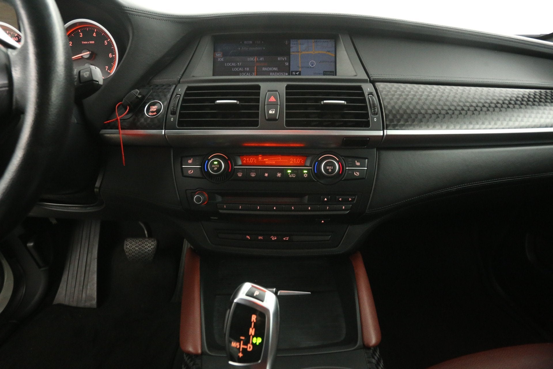 Foto 20 van BMW X6 xDrive High Executive 408PK | Youngtimer | Camera | M