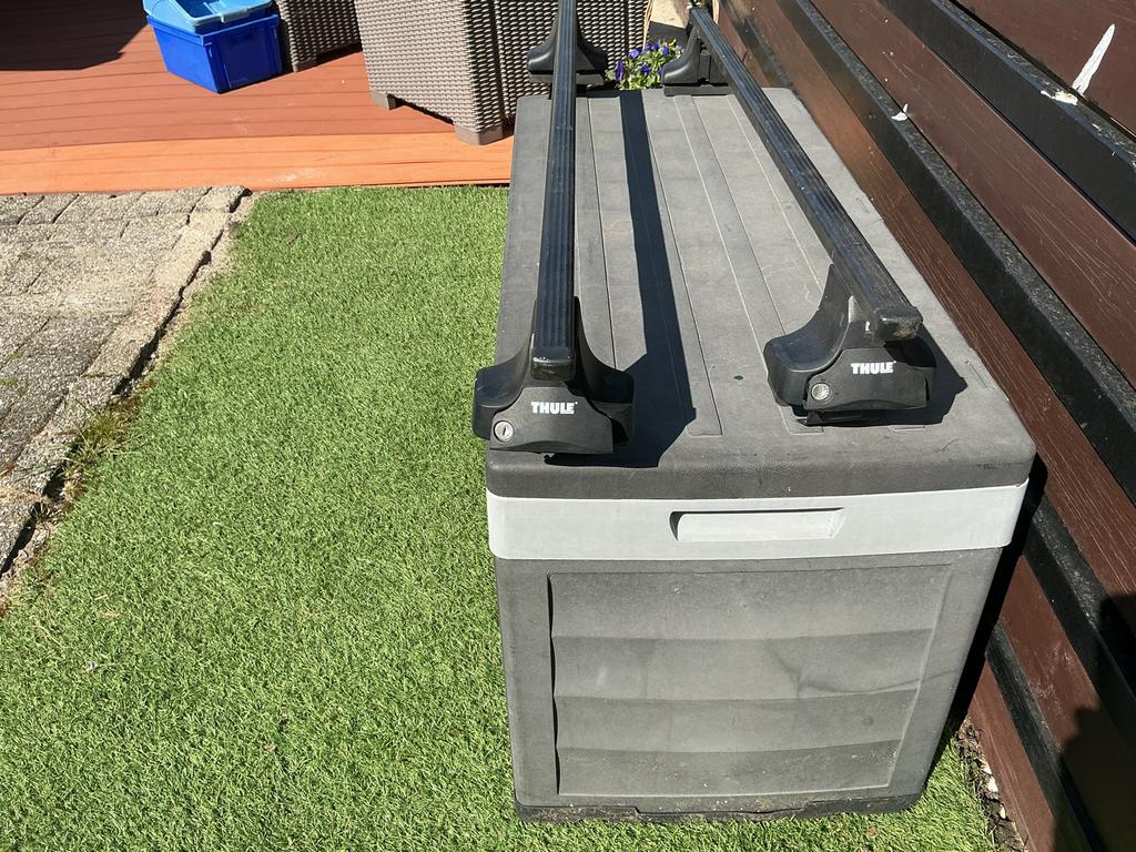 Thule Dakdragers voor auto met dakgoot, Auto diversen, Dakdragers, Ophalen, Gebruikt