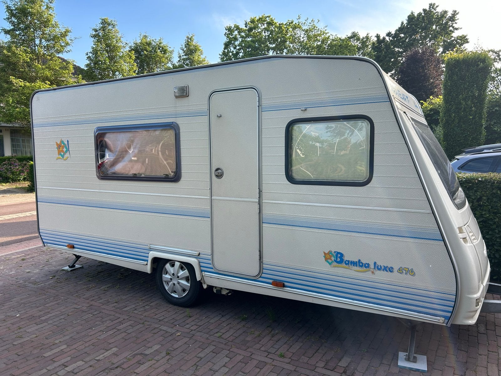 Caravelair Bamba Luxe 476, 5 persoons, ideaal voor gezinnen, Caravans en Kamperen, Caravans, Mover, Stapelbed, 750 - 1000 kg, Particulier