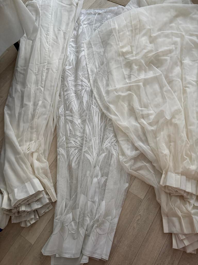 Witte vitrage en gordijnen met patroon, Gebruikt, 100 tot 150 cm, 200 cm of meer, Wit