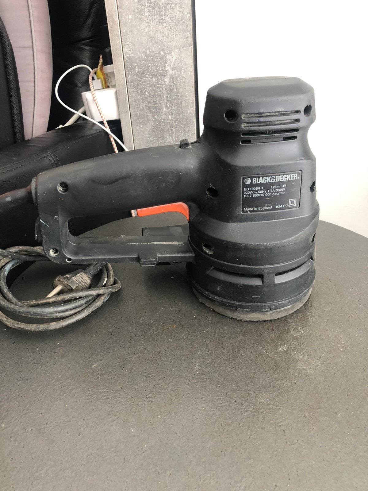 Te koop :professioneel goed werkende Black & Decker, Ophalen of Verzenden, Zo goed als nieuw, Minder dan 600 watt, Vlakschuurmachine