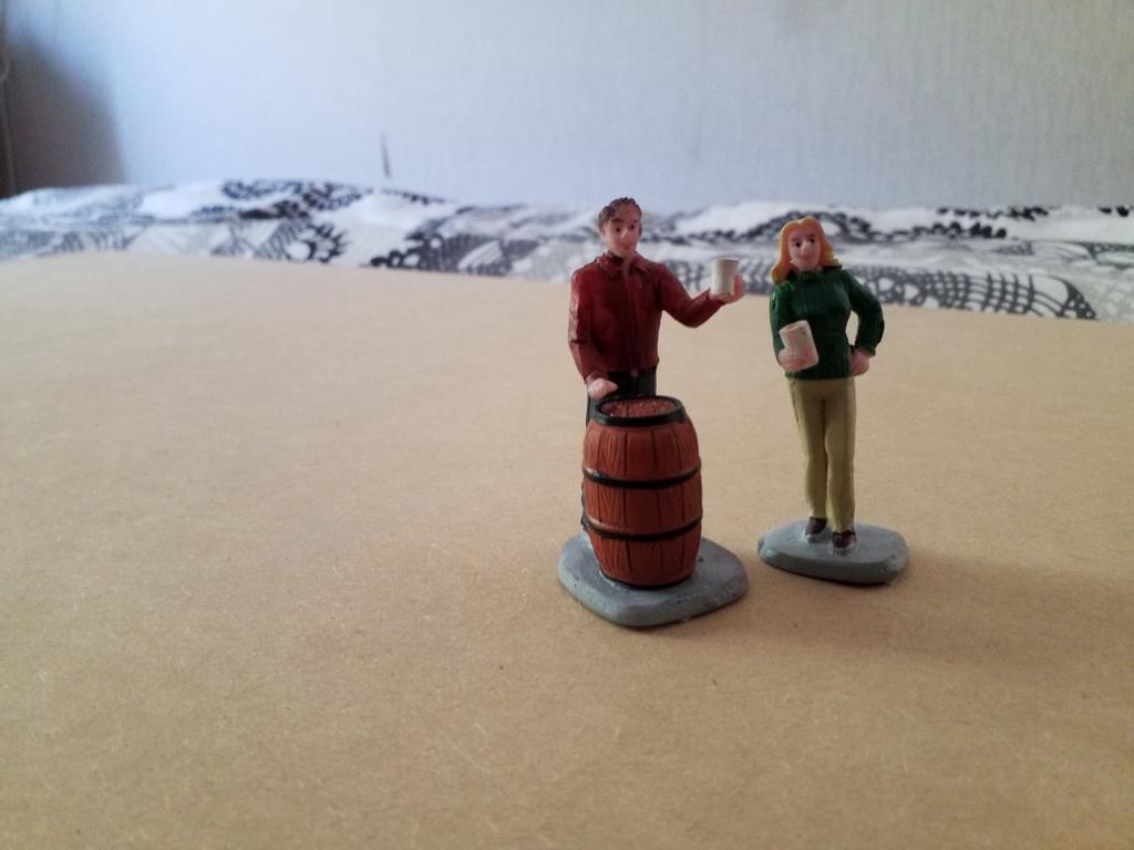 Lemax 'Cheers!' set - 2 figuren - 92769 (2019), Ophalen of Verzenden, Zo goed als nieuw