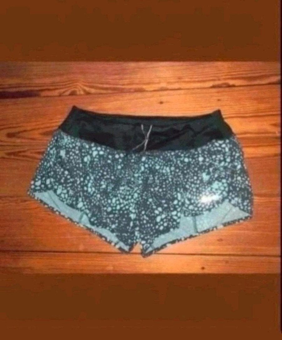 Nike dames short, Maat 38/40 (M), Kort, Nike, Ophalen of Verzenden