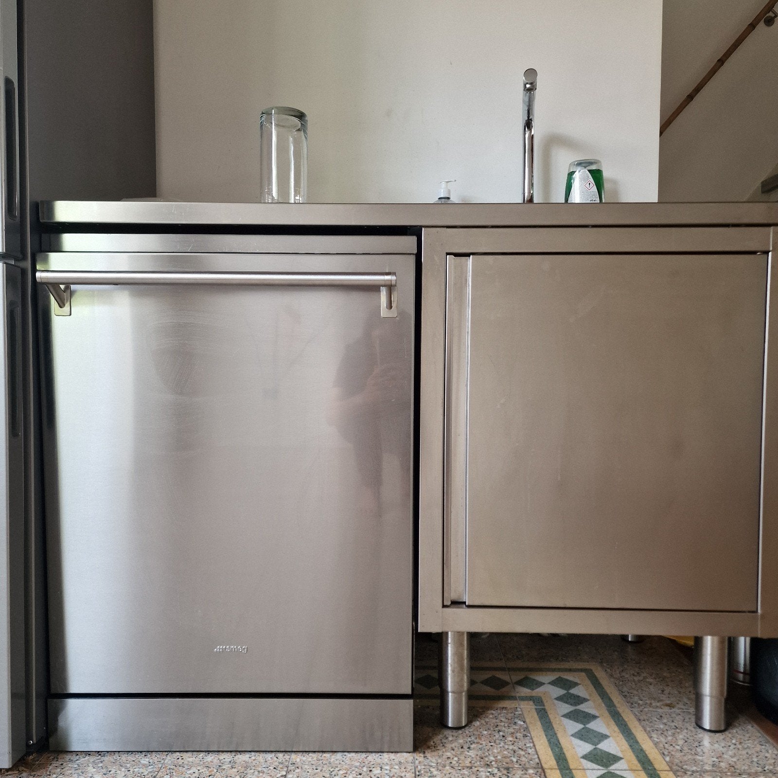 SMEG vaatwasser + RVS spoelbakmodule, Witgoed en Apparatuur, Vaatwasmachines, Gebruikt, Inbouw, Minder dan 85 cm, 60 cm of meer