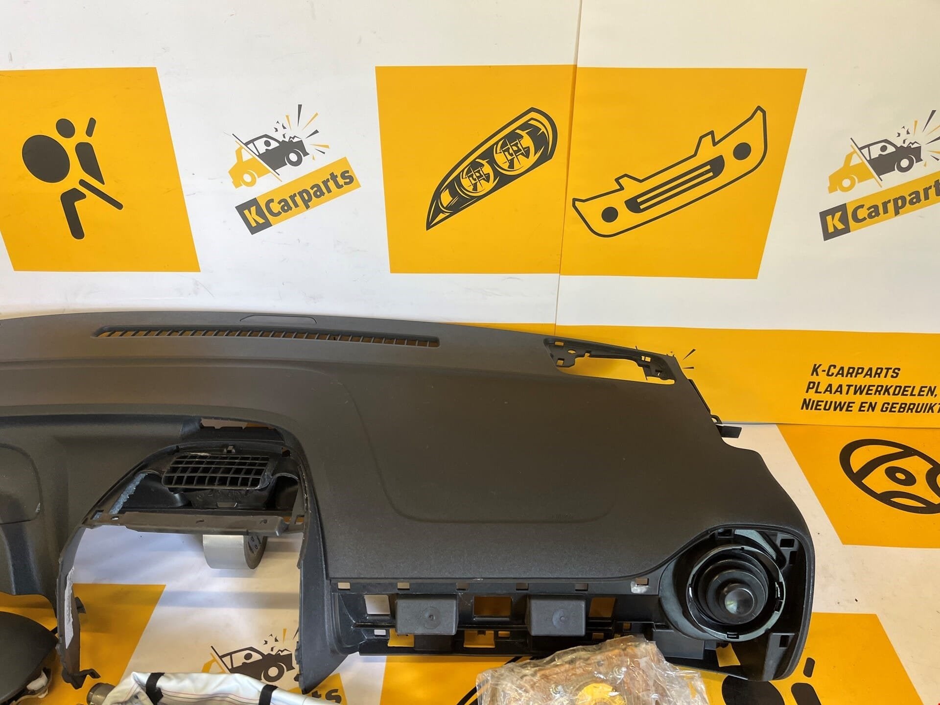 Airbag set 108 C1 Aygo 2014-2022 Compleet Dashboard set, Taurusavenue 1
2132 LS  Hoofddorp, NL, Gebruikt, Contact.group@renault.com
