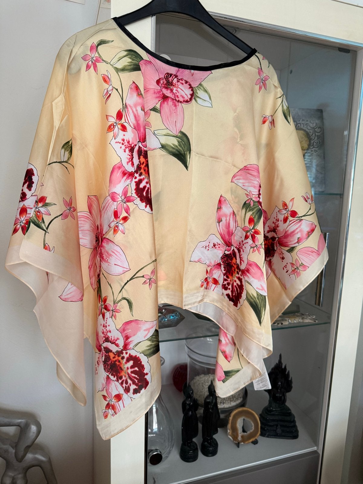 Chique Poncho met Open Zijkanten - past tot Maat t/m 56, Kleding | Dames, Grote Maten, Nieuw, Blouse of Tuniek, Geel, Ophalen of Verzenden