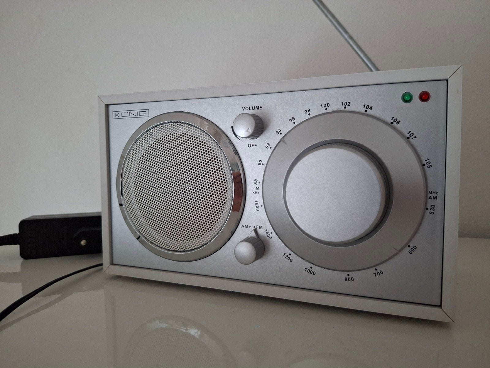 König HAV TR retro tafelradio, Ophalen of Verzenden