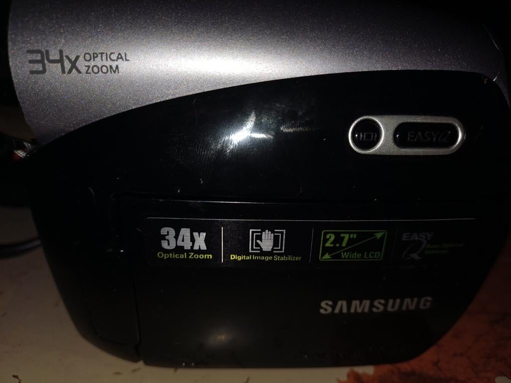 Samsung Camcorder met 34x Optische Zoom, Ophalen of Verzenden, Geheugenkaart, Samsung, 20x of meer
