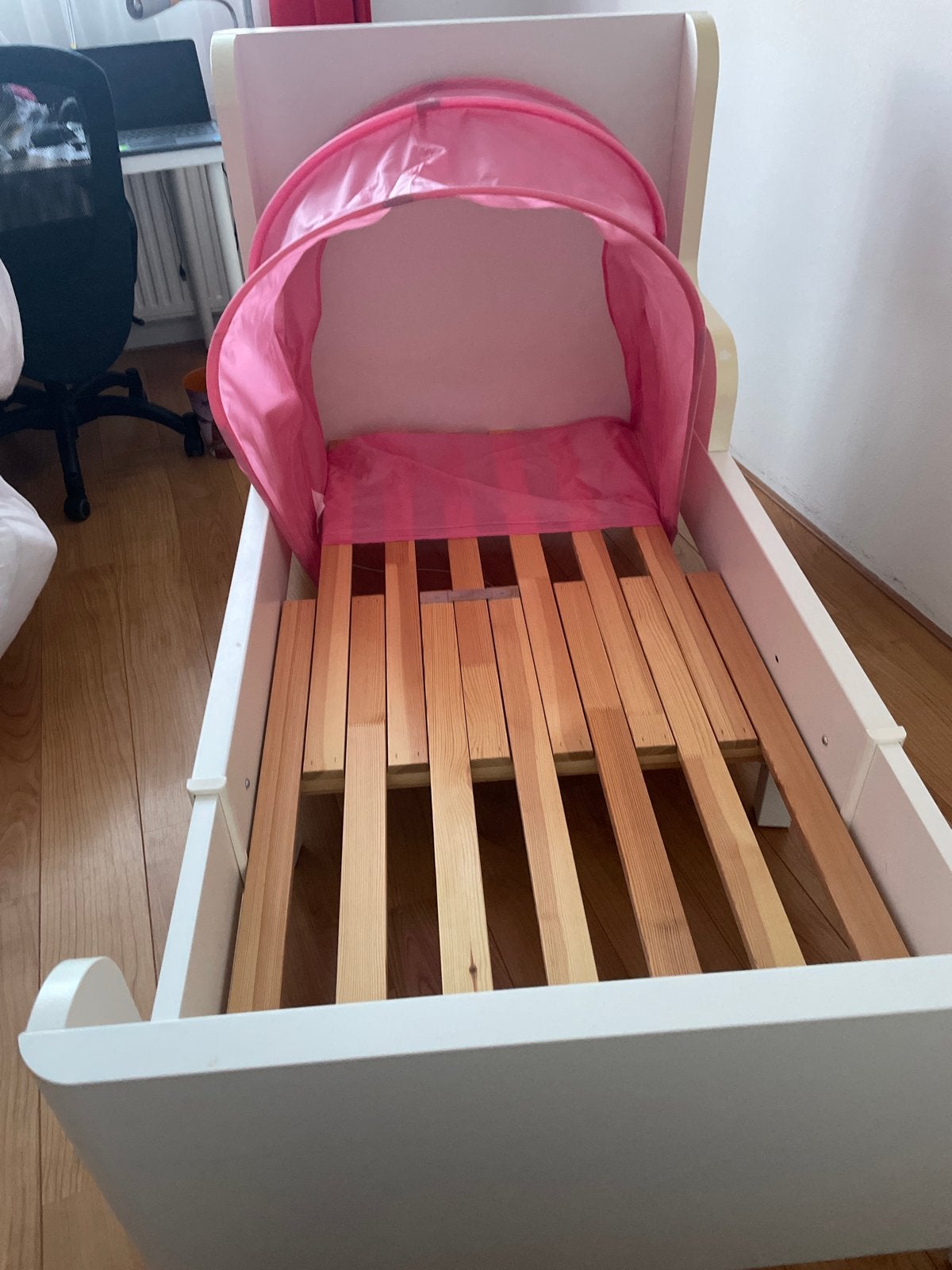 Wit kinderbed met roze tent en lattenbodem, Ophalen, Gebruikt, 70 tot 85 cm, 140 tot 160 cm