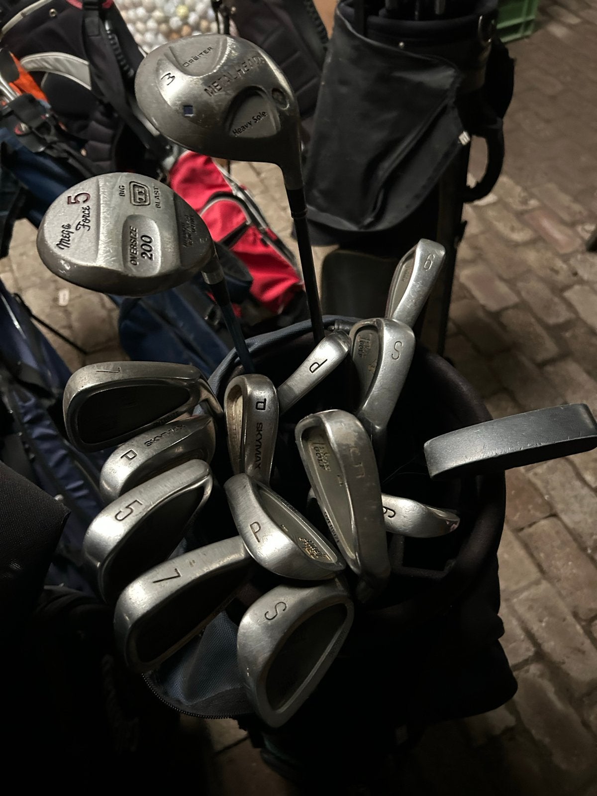 Foto 3 van Grote partij golfsets - compleet en aanvullend