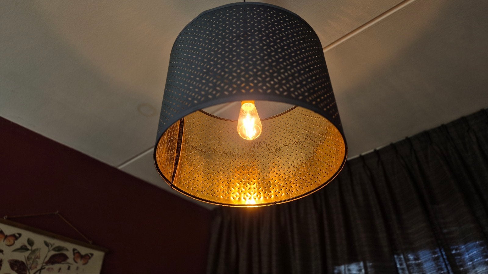 Moderne hanglamp met gouden look, Ophalen of Verzenden, Gebruikt, Modern, Industrieel, E27 (groot)