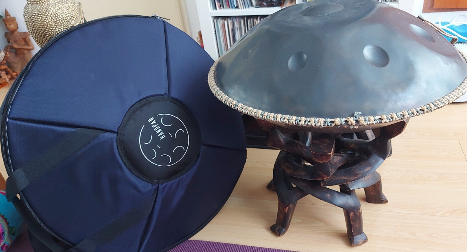 Mooie handpan met standaard en hoes, Ophalen, Zo goed als nieuw