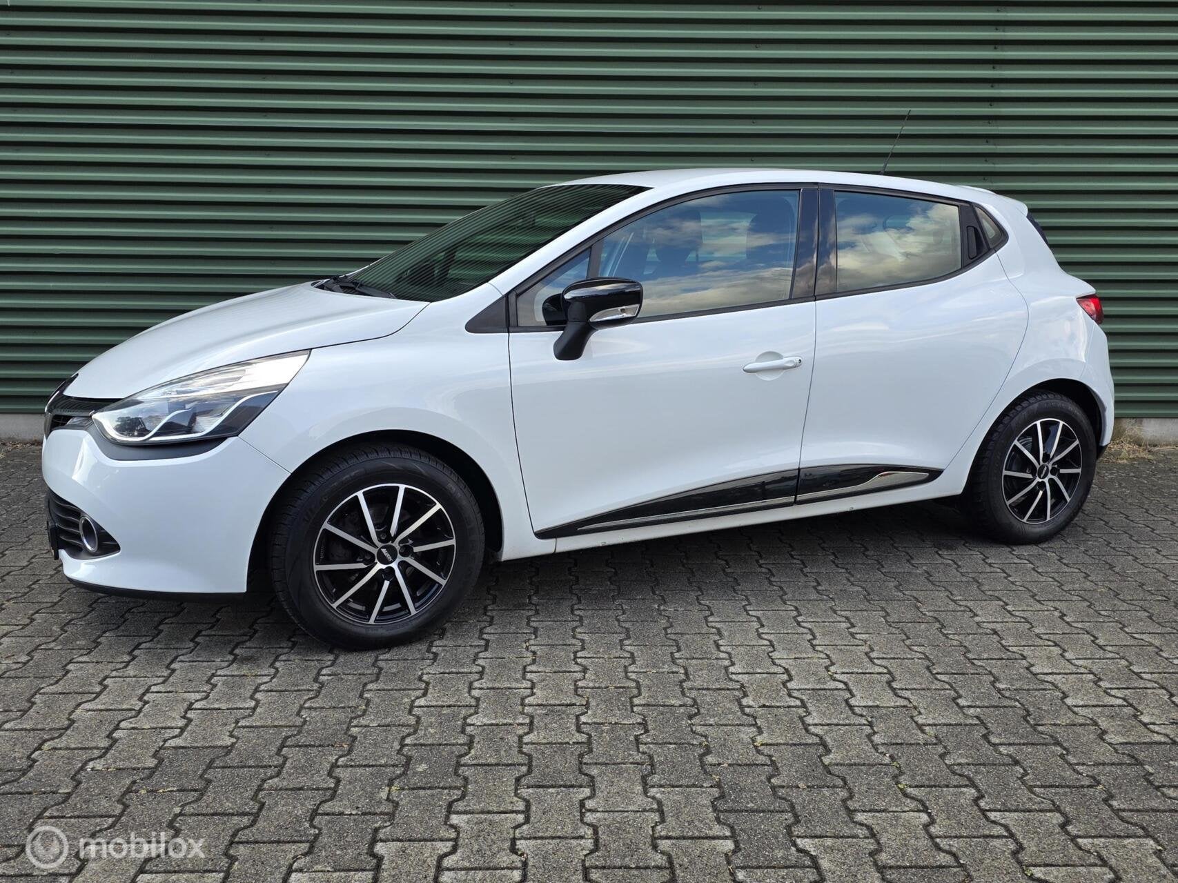 Renault Clio 0.9 TCe|Airco|Stoelverwarming|CruiseControl|PDC, Voorwielaandrijving, 898 cc, Stof, Startonderbreker