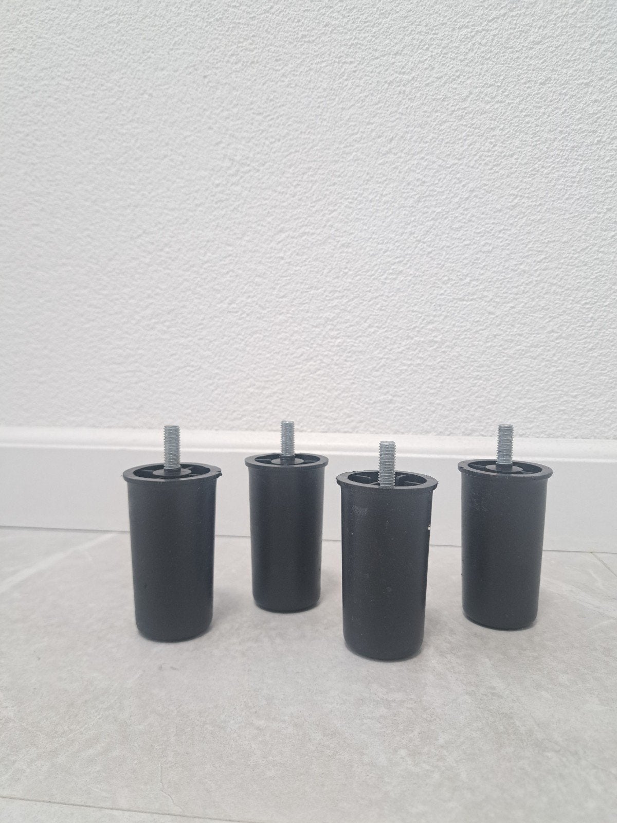 Set van 4 zwarte poten - Zo goed als nieuw, Ophalen, Overige materialen, Zwart, Zo goed als nieuw