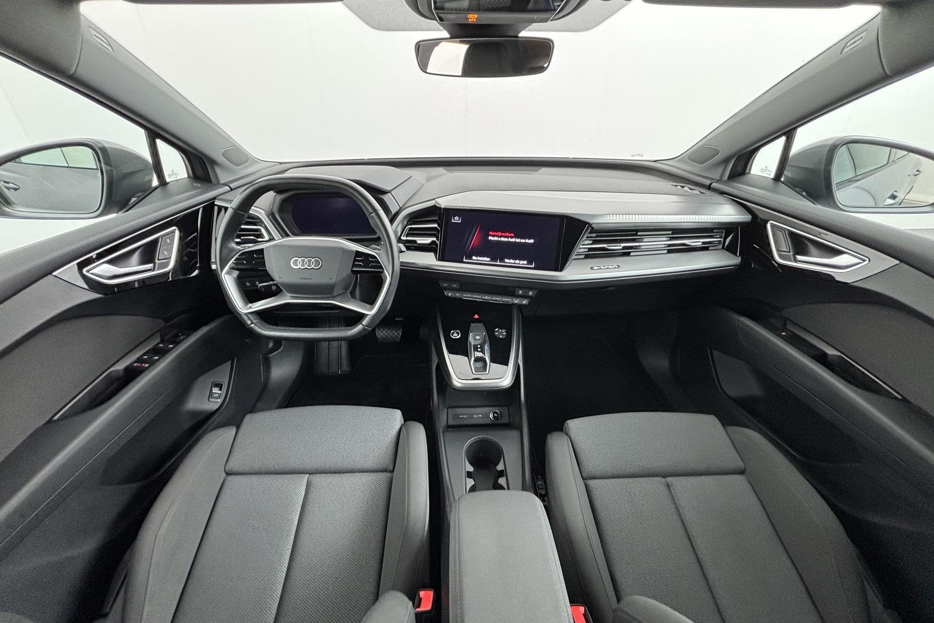Audi Q4 e-tron 50 quattro Advanced edition 77 kWh Premium el, Automaat, Stof, Zwart, Origineel Nederlands