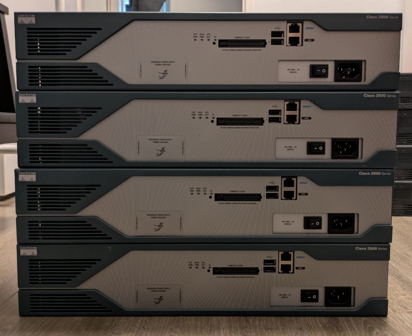 Cisco 2800 Series Routers, Computers en Software, Ophalen, Gebruikt, Router, Cisco