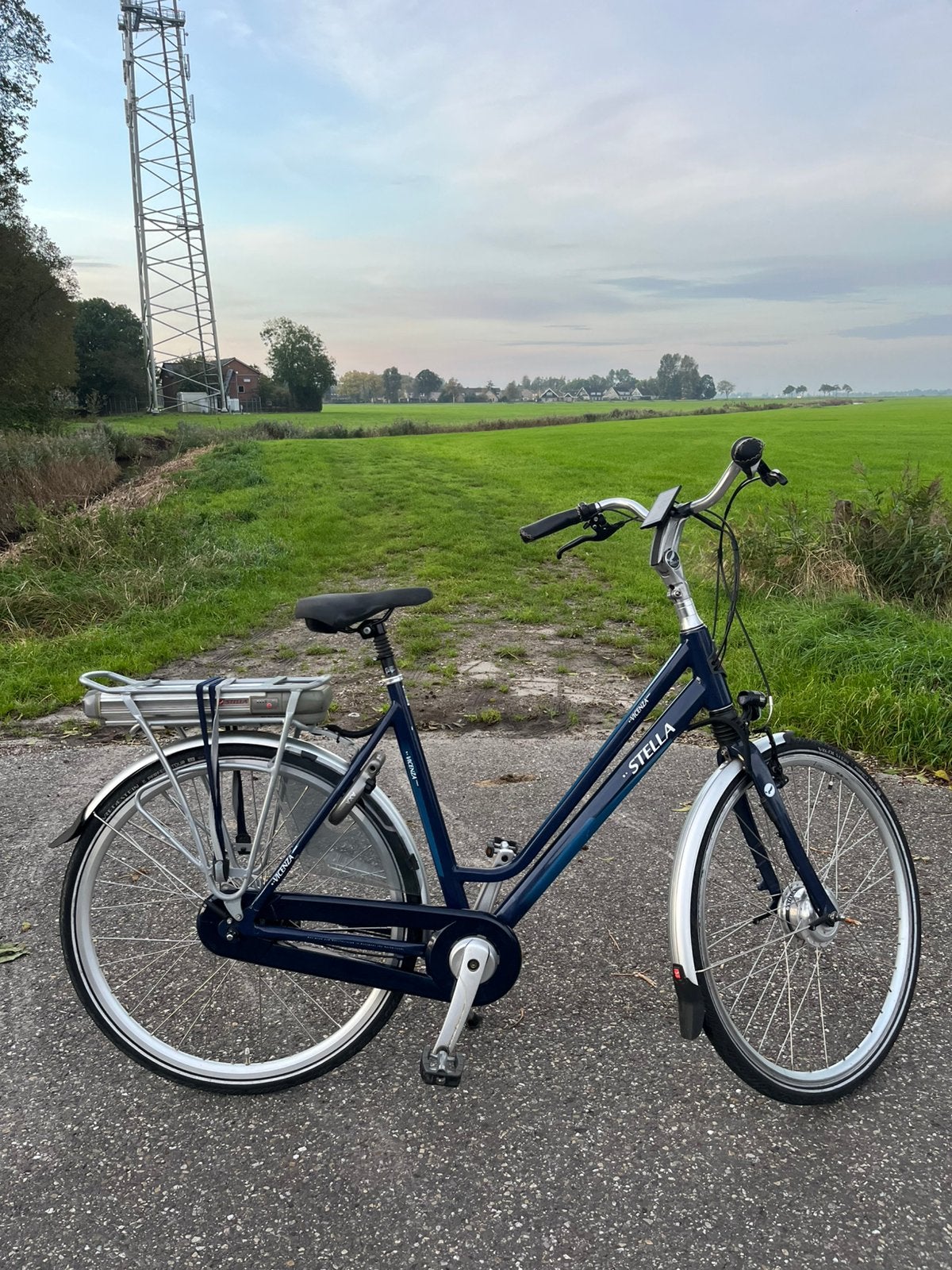 Stella Vincenza D56 Elektrische fiets, Fietsen en Brommers, Gebruikt, 50 km per accu of meer, 55 tot 59 cm, Ophalen