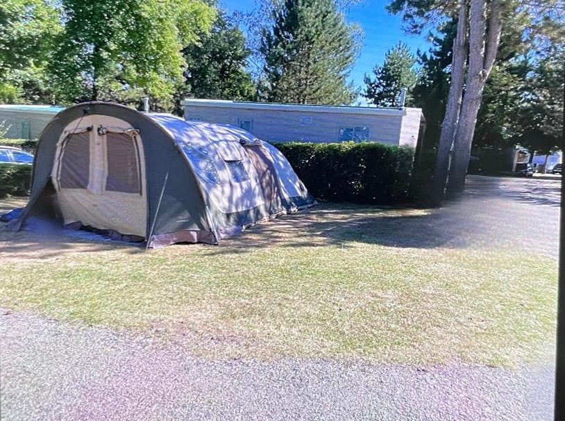 Tunneltent Bardani Villagrande 400, Ophalen, Gebruikt