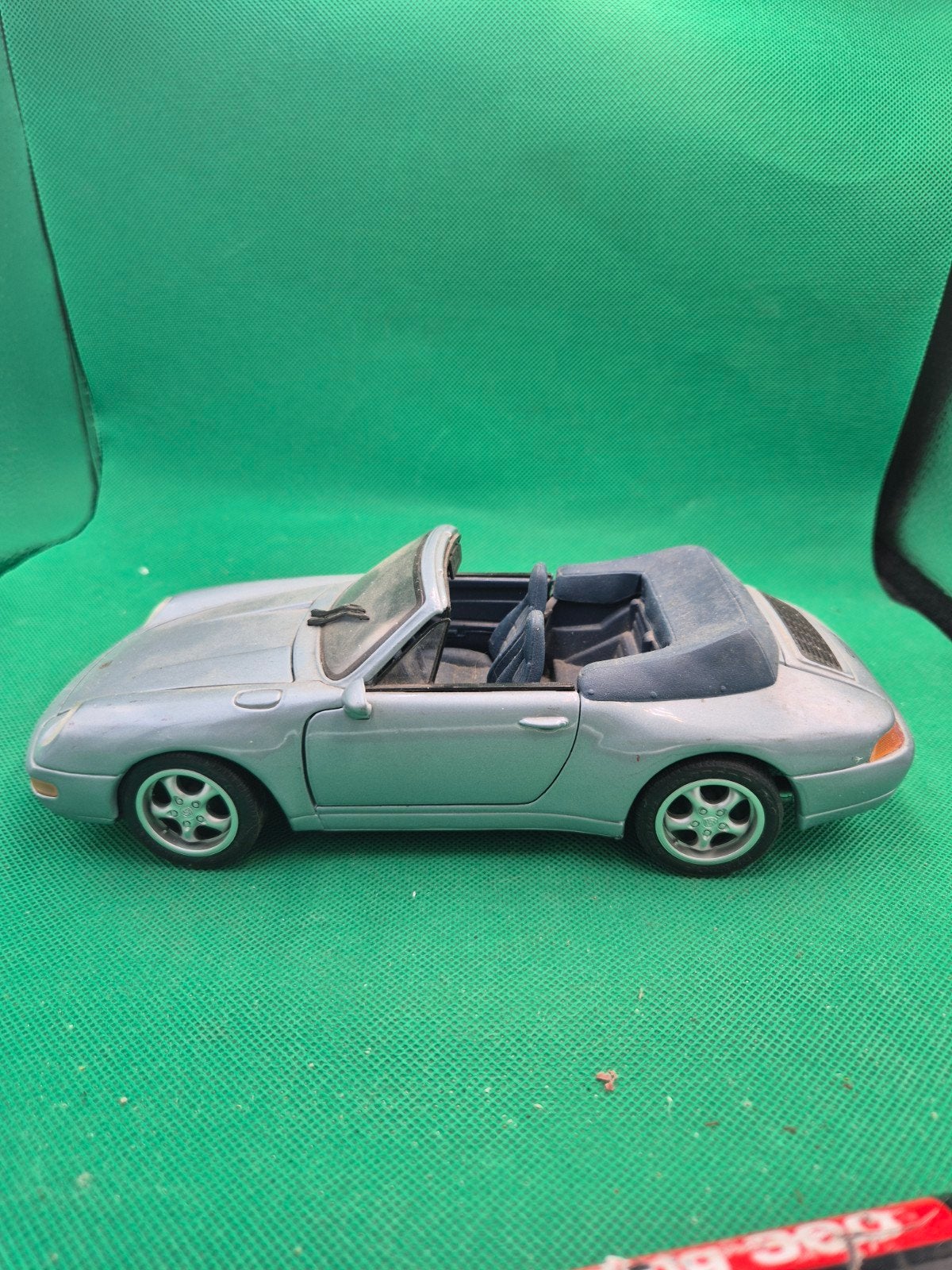 498 Porsche 911 cabriolet 1/18 Maisto, Ophalen of Verzenden, Zo goed als nieuw, Maisto