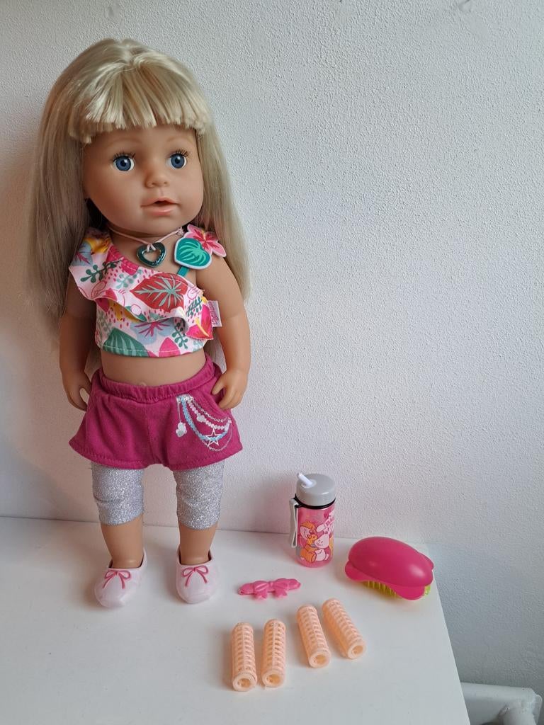 Baby born zusje soft touch met veel spullen 43 cm, Kinderen en Baby's, Speelgoed | Poppen, Ophalen of Verzenden, Zo goed als nieuw