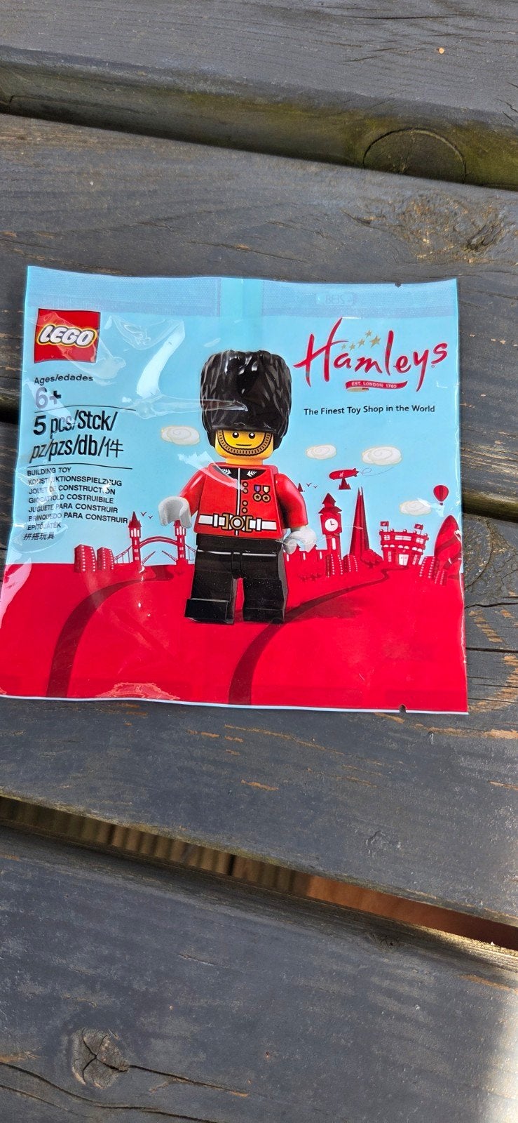 LEGO Hamleys Royal Guard Minifiguur - Nieuw in zakje, Overige thema's, Lego, Nieuw, Ophalen of Verzenden