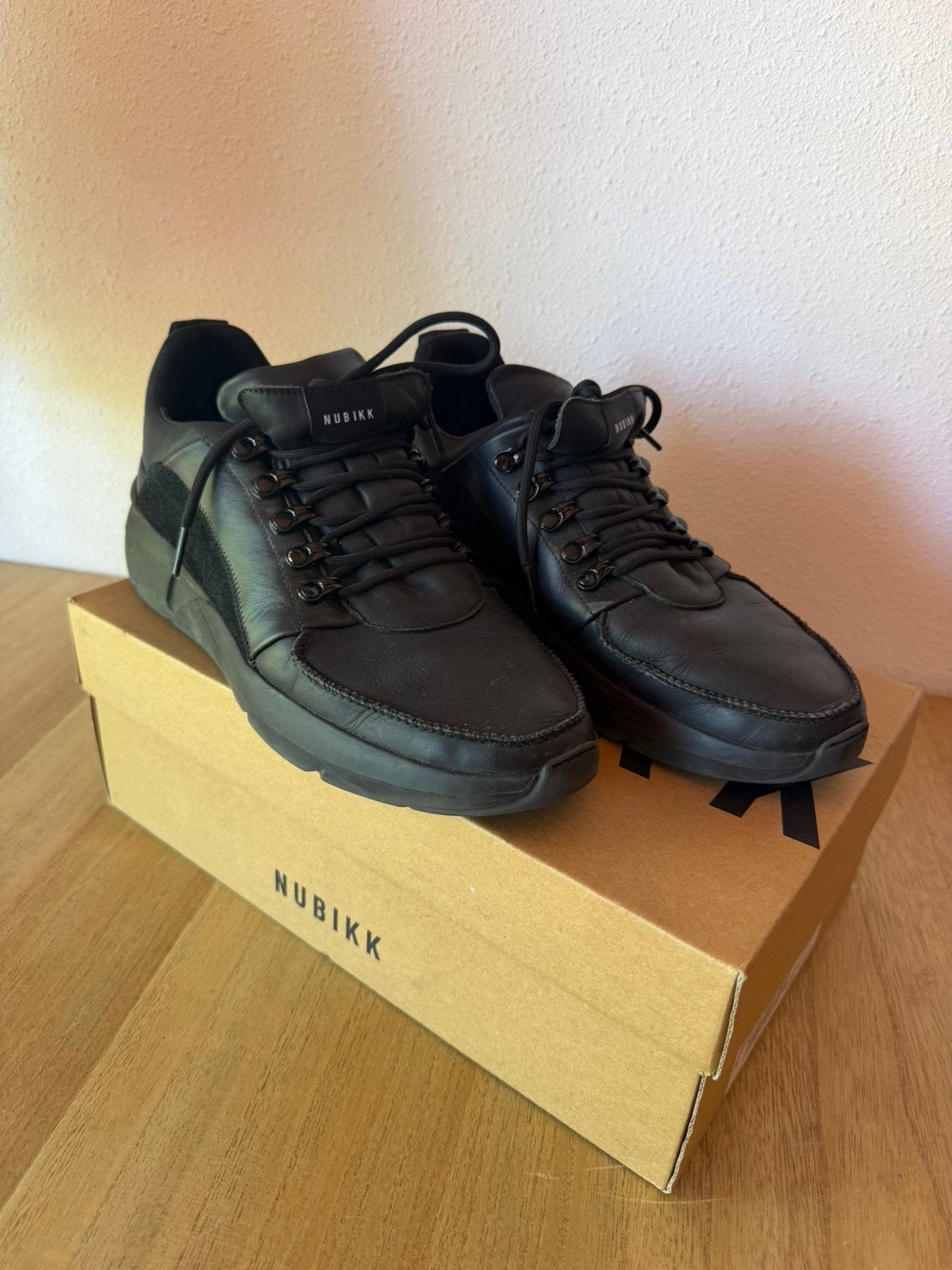 Nubikk Rogue Mid Zwart Sneakers - Maat 43, Zwart, Ophalen of Verzenden, Sneakers of Gympen, Gedragen