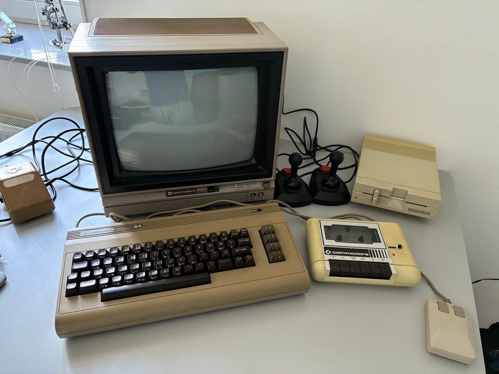 Complete Commodore 64 set met monitor, diskdrive & meer, Ophalen, Overige merken, Gebruikt