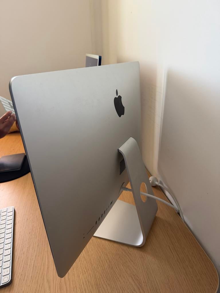 iMac 2017 (defect) - Voor de handige klusser, Ophalen of Verzenden, Niet werkend, IMac