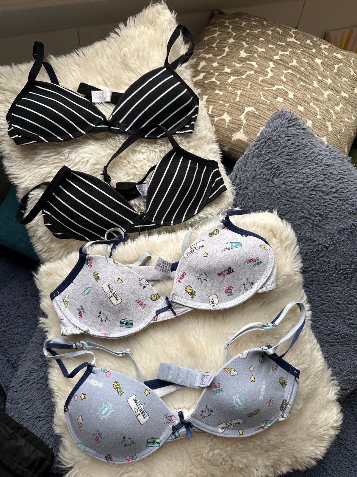 4x Meisjes BH's - 2x 70A en 2x 70AA, Ophalen of Verzenden, Gebruikt, Meisje, Nacht- of Onderkleding