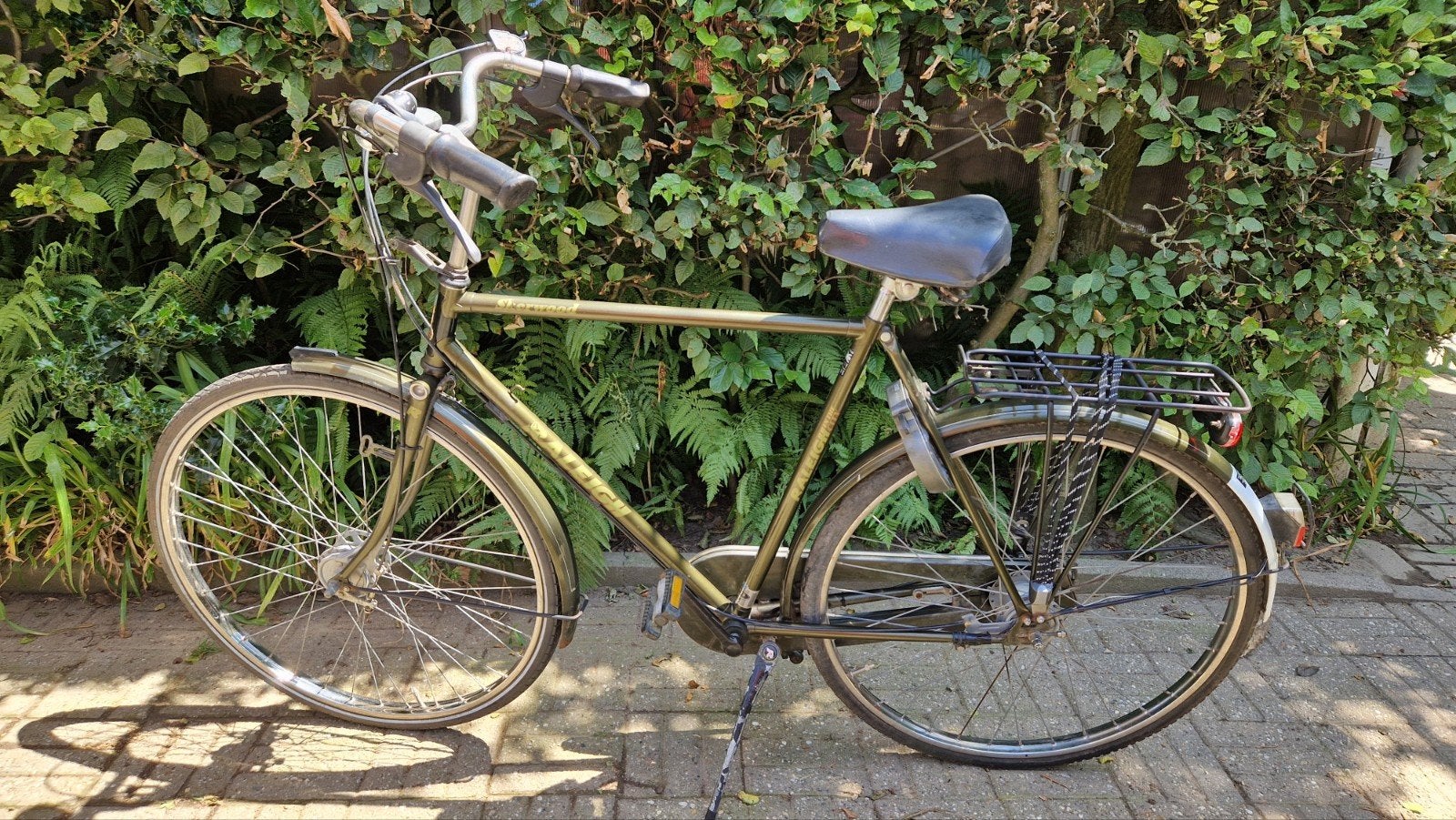 Mooie raleigh herenfiets in hele goede staat, Fietsen en Brommers, Fietsen | Heren | Herenfietsen, Ophalen, Zo goed als nieuw