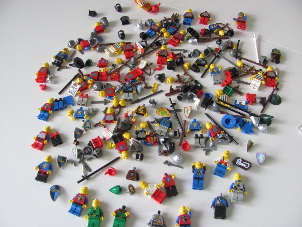 Lego Figuren en Accessoires ( ridders piraten forestman ), Kinderen en Baby's, Lego, Ophalen of Verzenden, Zo goed als nieuw, Minifiguur