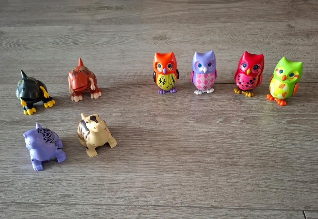 Digi uiltje en dino's 8x, Ophalen of Verzenden, Zo goed als nieuw