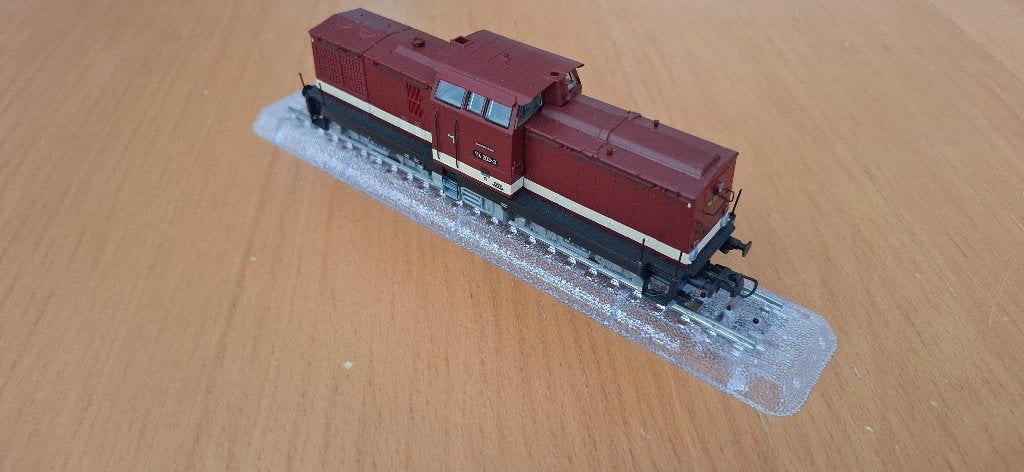 Roco DR V100 (plux22), Hobby en Vrije tijd, Modeltreinen | H0, Wisselstroom, Locomotief, Ophalen of Verzenden, Zo goed als nieuw
