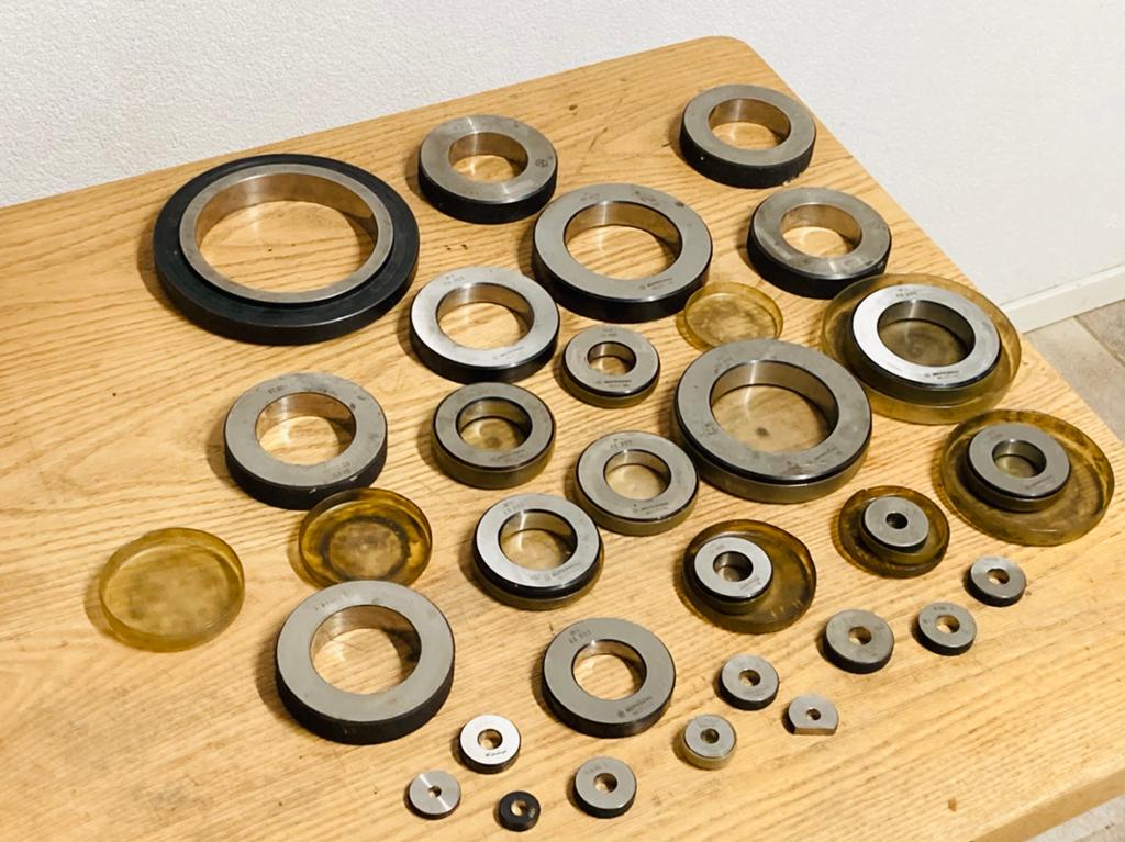Ijkringen kalibers driepuntsbinnenmicrometer Mitutoyo Mahr, Ophalen of Verzenden, Zo goed als nieuw, Afstand