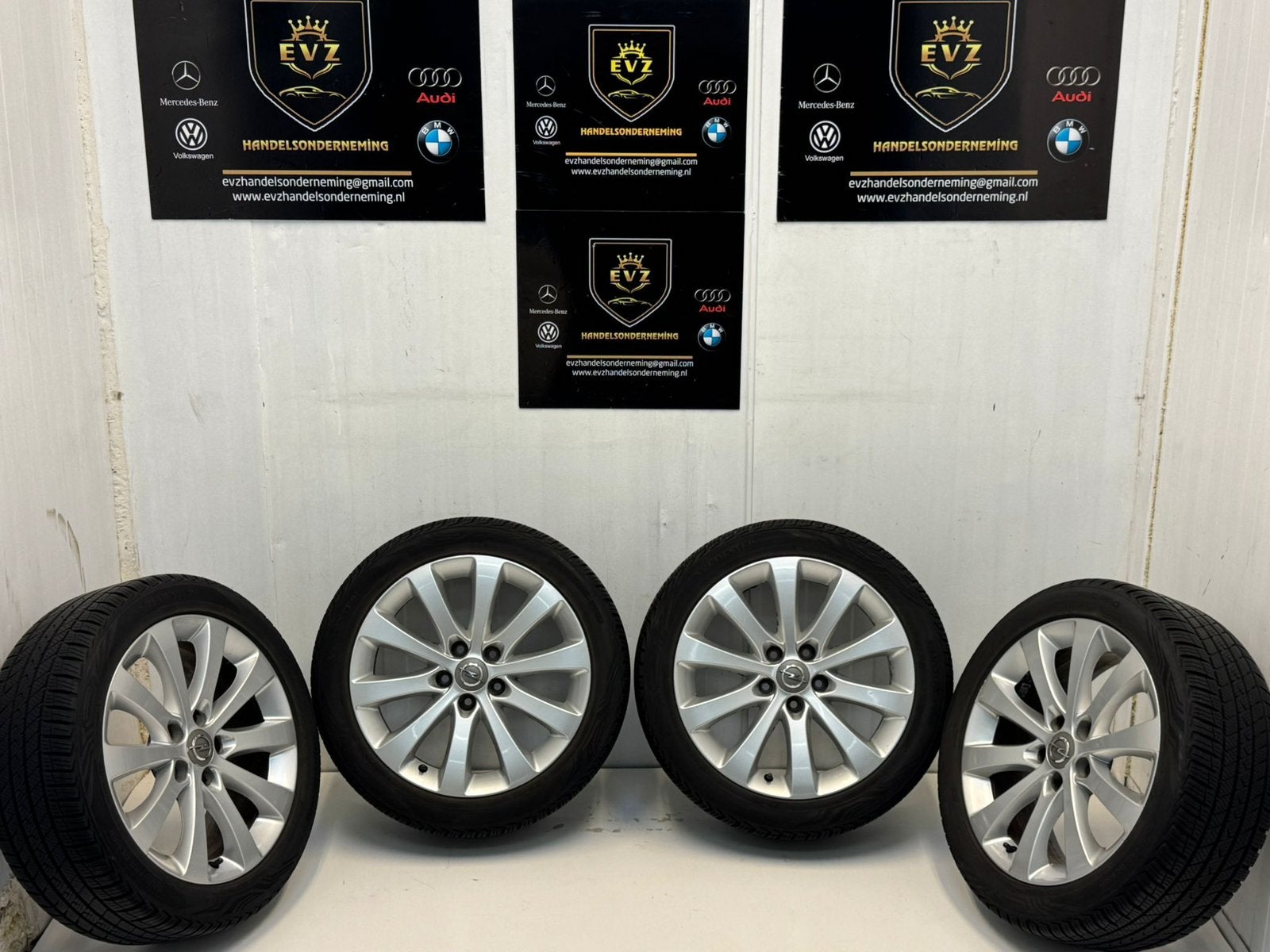 Org. Opel Meriva 17 inch velgen met All-Seasons banden 5x110, Auto-onderdelen, Gebruikt, Banden en Velgen, 17 inch, Ophalen of Verzenden