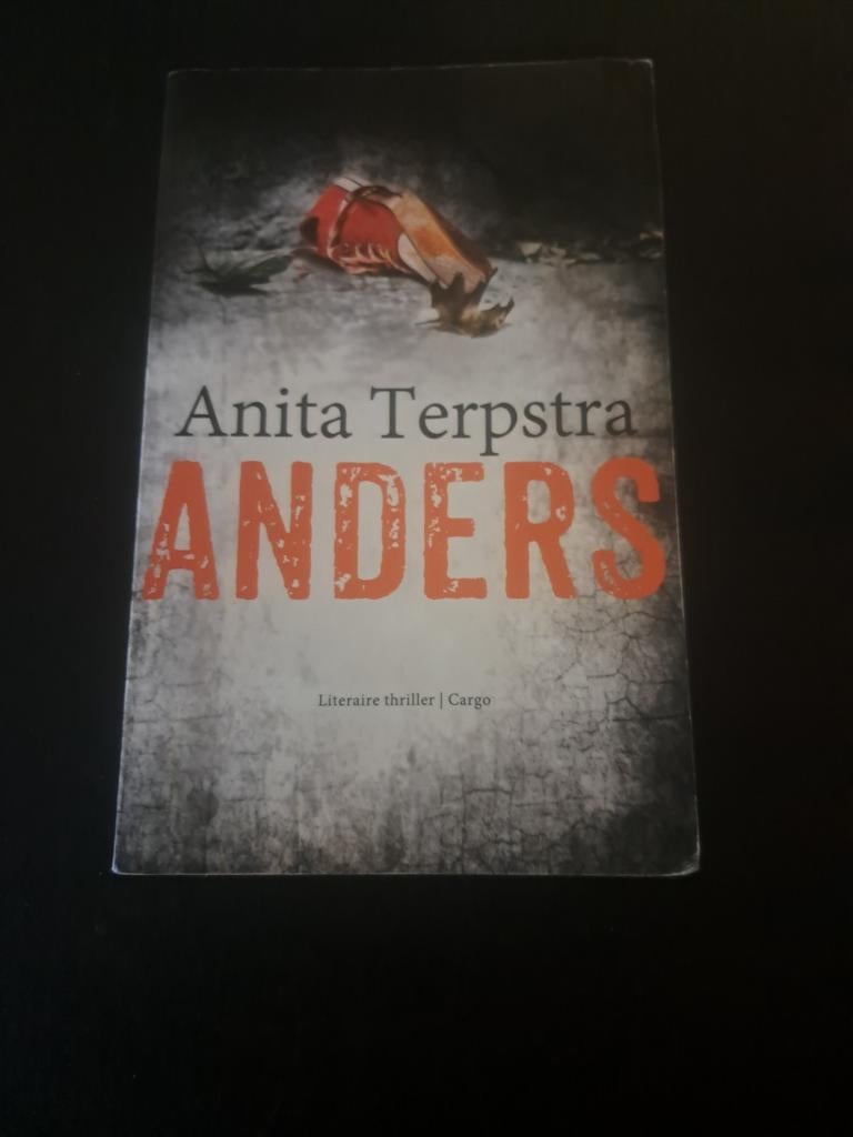 Anita Terpstra - Anders, Boeken, Ophalen of Verzenden, Zo goed als nieuw, Anita Terpstra