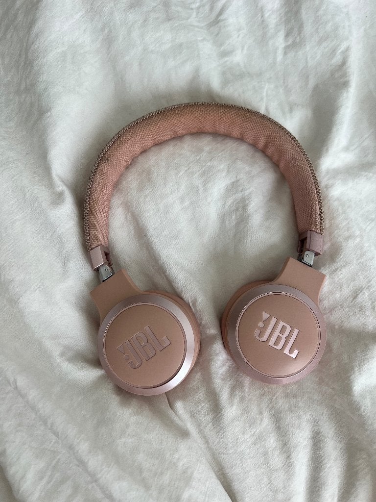 JBL Live 670NC (zand), Audio, Tv en Foto, Koptelefoons, Gebruikt, JBL, Draadloos, Roze